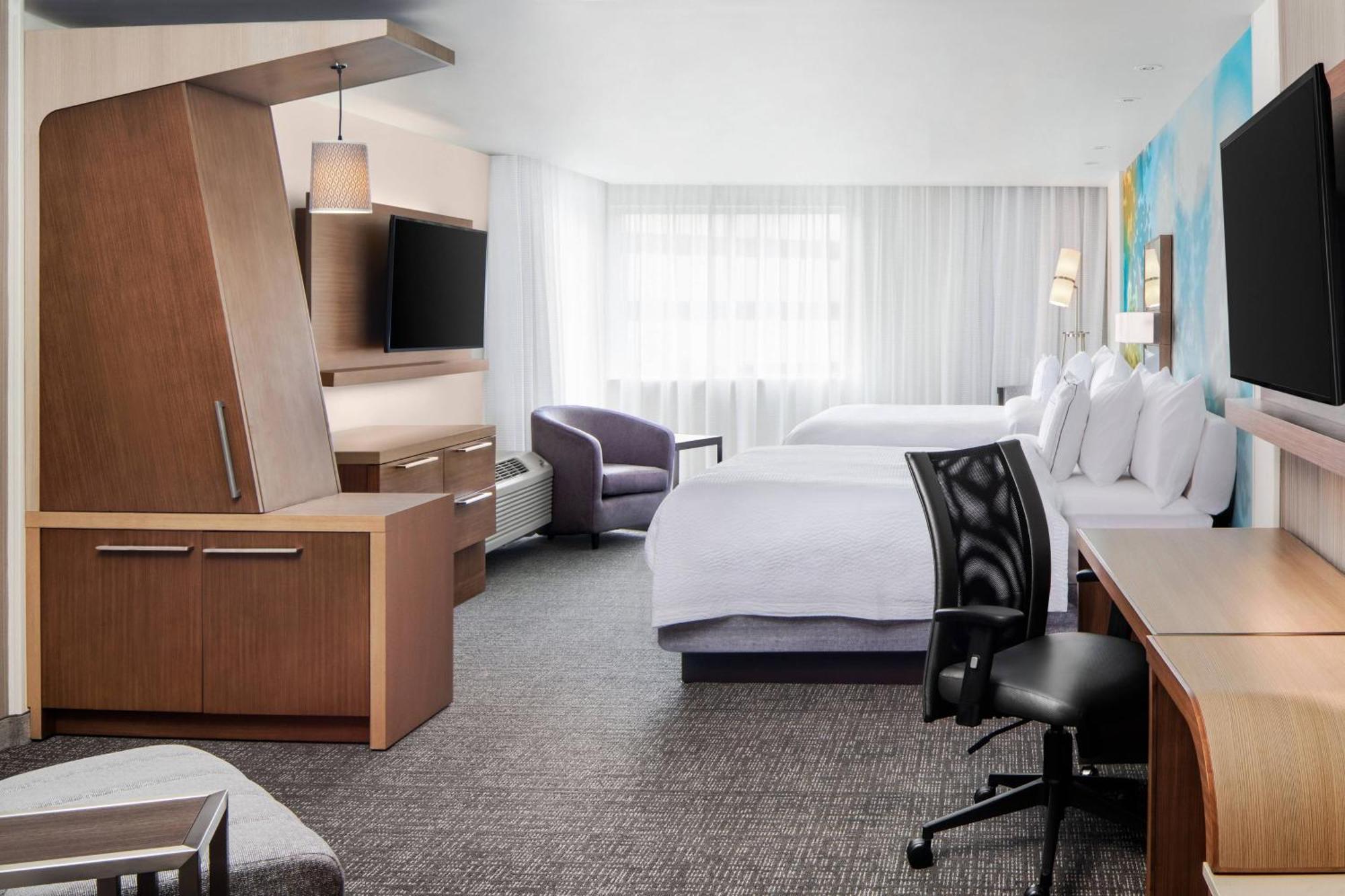 Courtyard By Marriott Wayne Fairfield Hotel Exterior photo